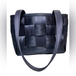 Harveys navy blue original seatbelt bag
